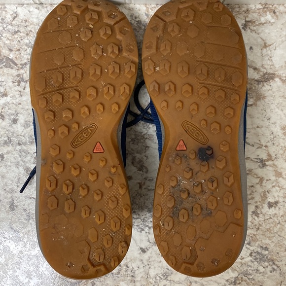 KEEN Women's Explore Low Waterproof Mountain Sneakers size 8.5 - Picture 4 of 7